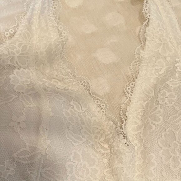 EUC Gilly Hicks Bralettes, Small - Picture 4 of 12